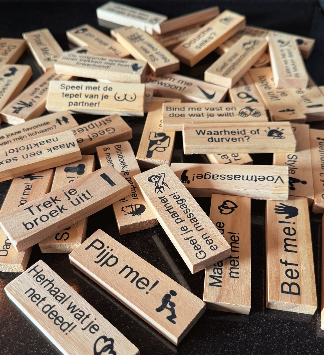 Najpopularniejsza gra erotyczna 2025 roku (Odważysz się?)